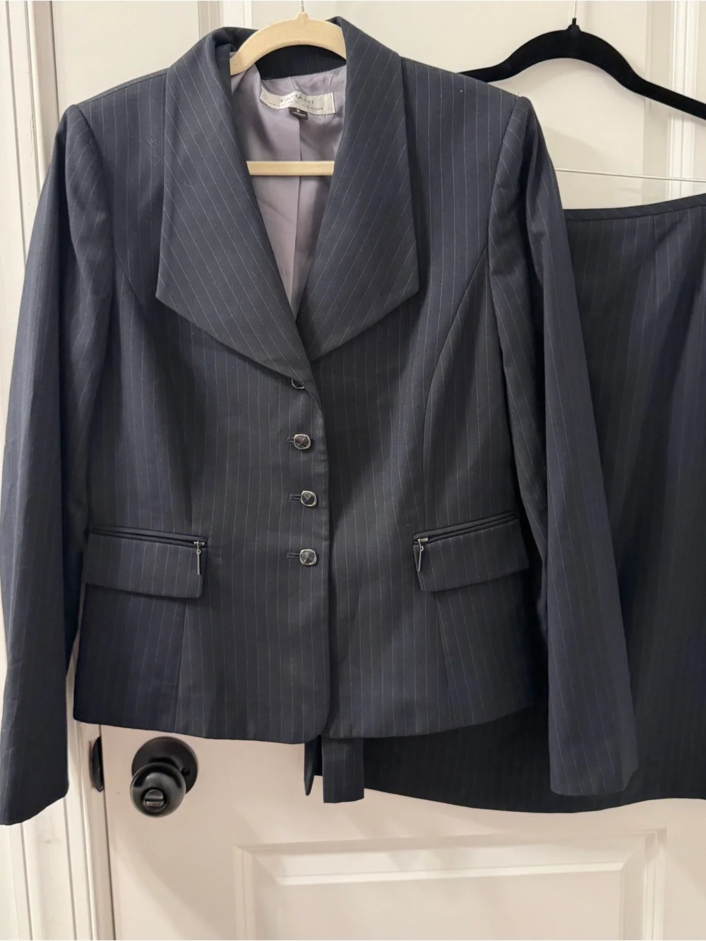 TAHARI $320 Pinstripe Women's 8 Blazer Jacket